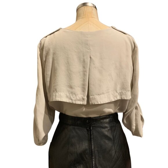 BCBG Grey Silk Button Up Short Sleeve Blouse Size Medium - Picture 6 of 7